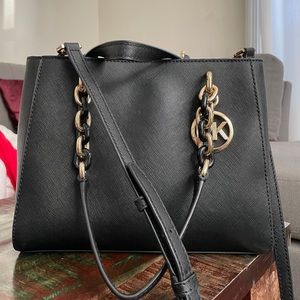 NWOT Michael Kors Safiano Leather Crossbody ❤️